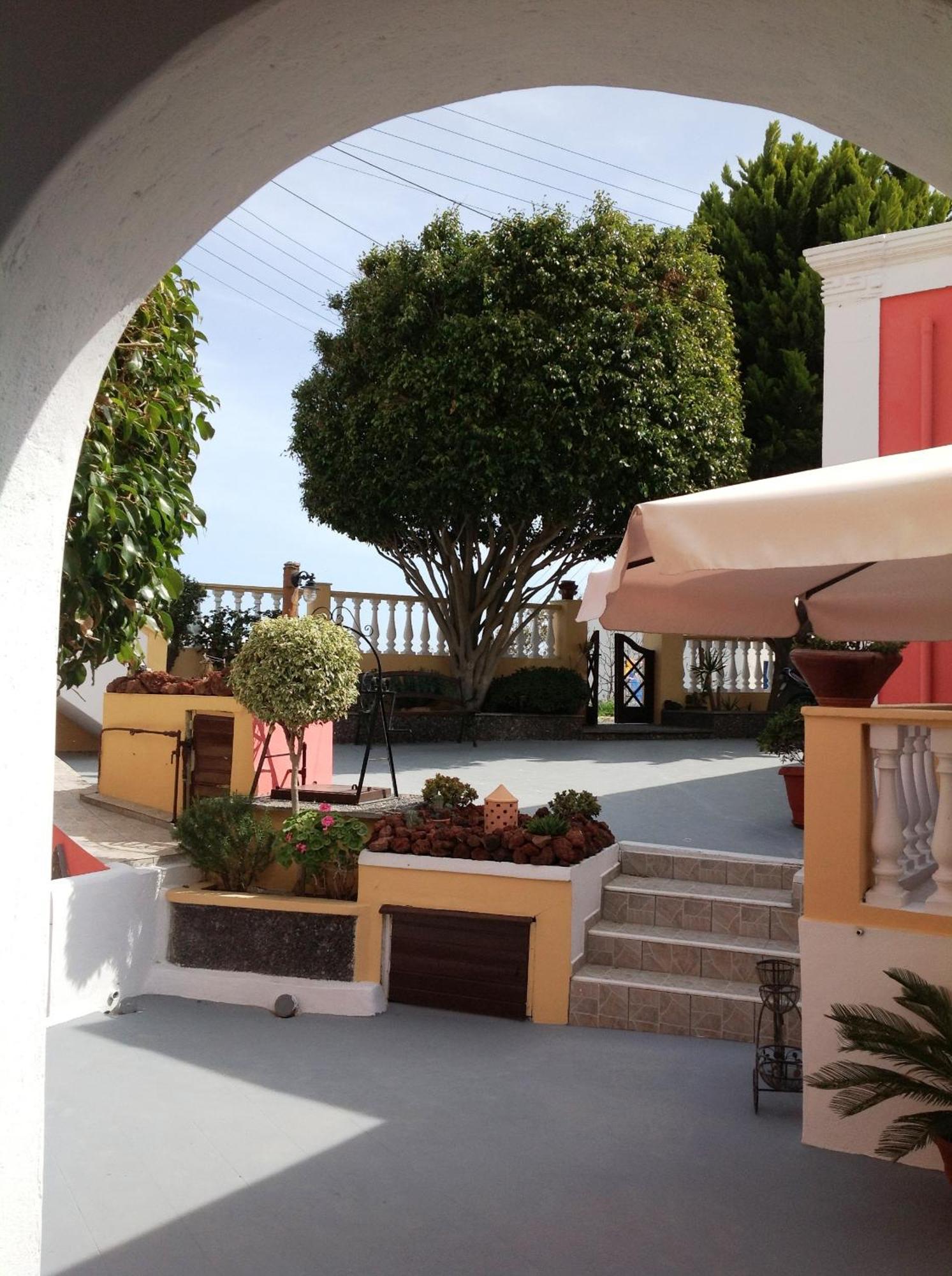 Pansion Zaharoula Hotel Fíra Kültér fotó