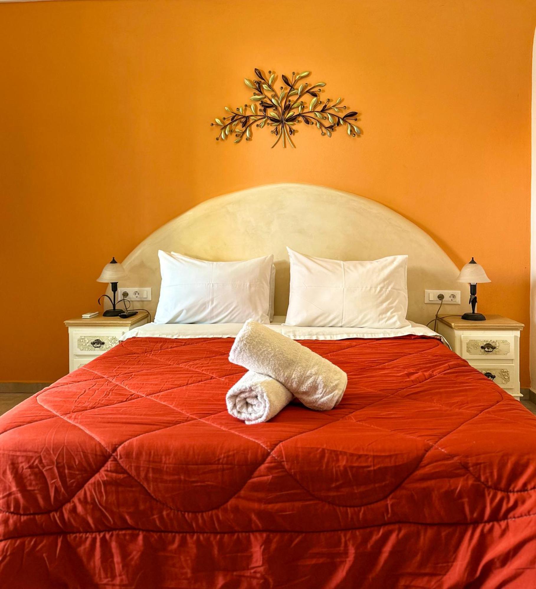 Pansion Zaharoula Hotel Fíra Kültér fotó