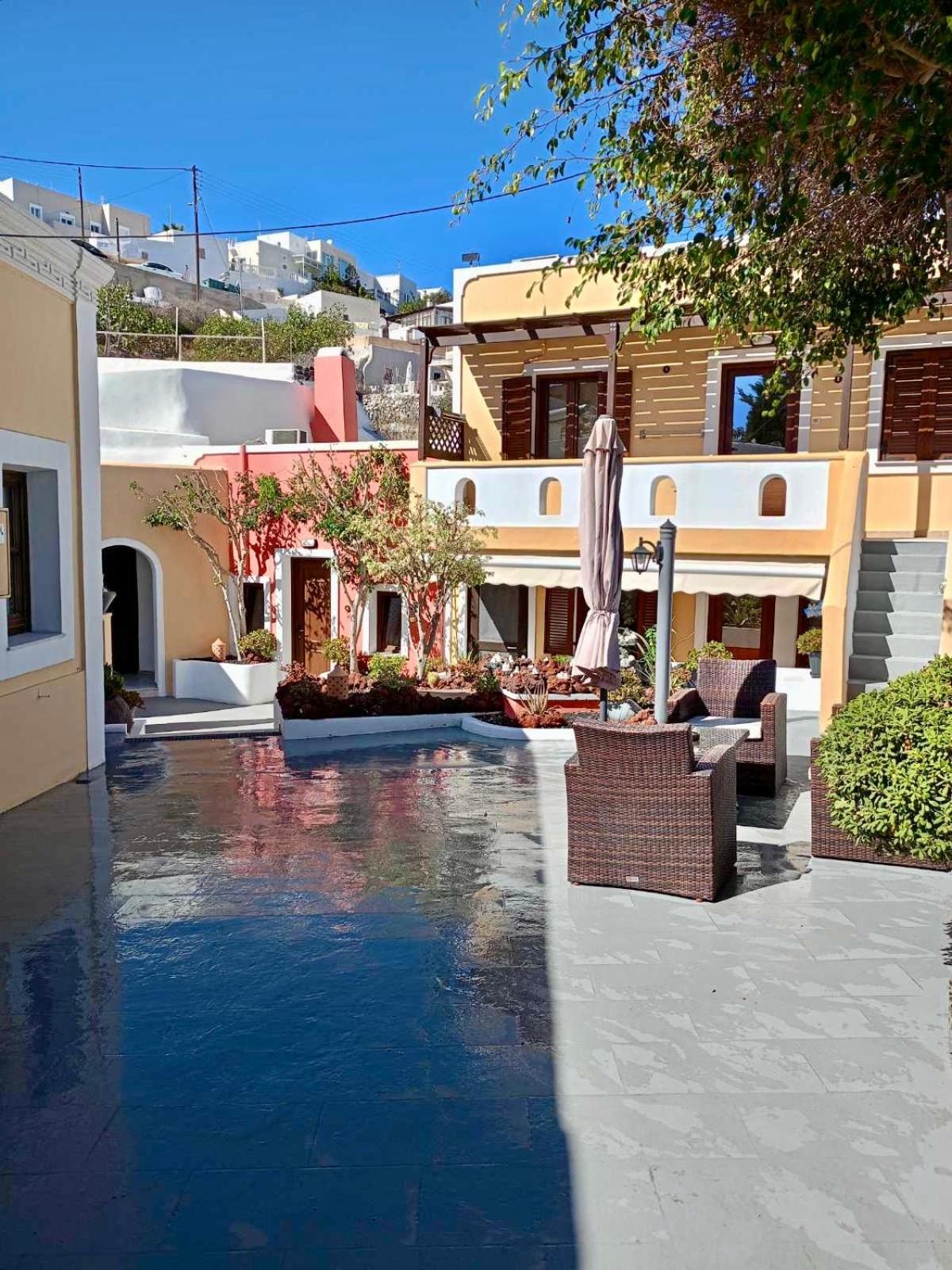 Pansion Zaharoula Hotel Fíra Kültér fotó